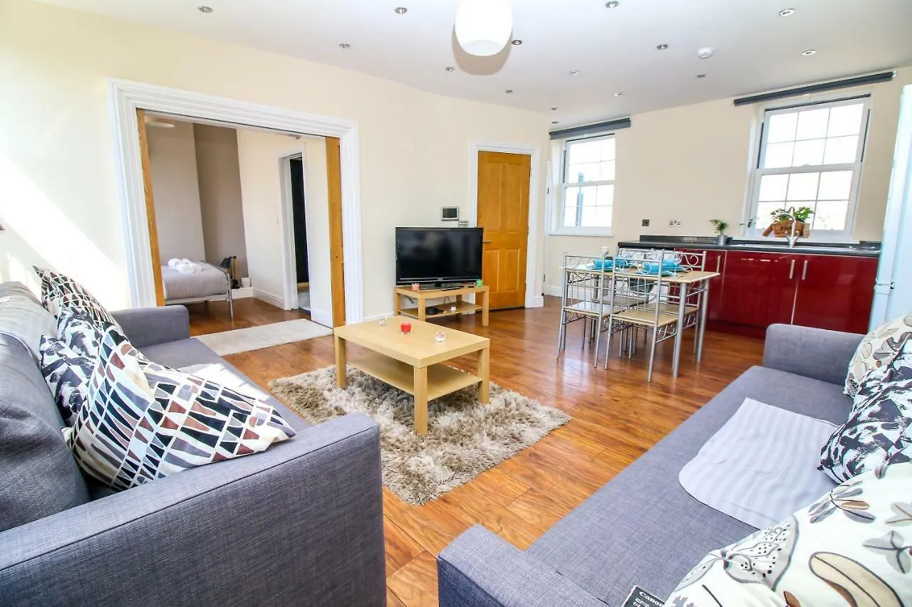 Apartment City View Flat @ Liverpool St. London