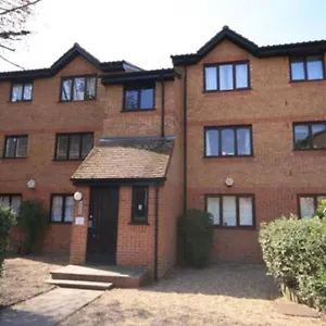 Mornington Place Apartment