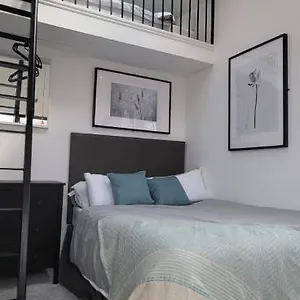 Stunning New Build Mezzanine Style London