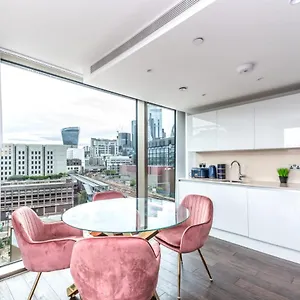 luxury-apartment-in-tower-hill.brighton-hotels-england.com/