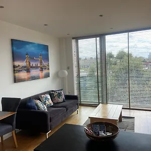 stunning-central-london-apartment.brighton-hotels-england.com/