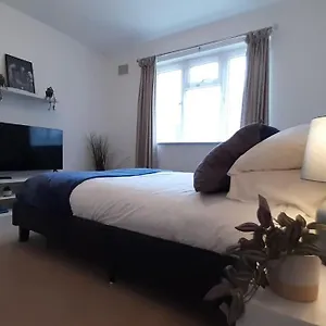 https://free-parking-spacious-home.cardiffhotelswales.com
