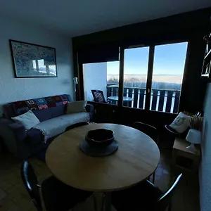 https://chez-edgar.hotels-rhonealpes.com